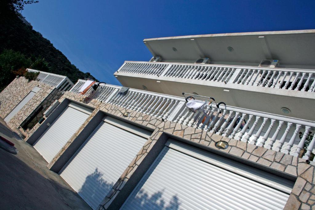 Apartments Dora Dobra Voda Exterior photo