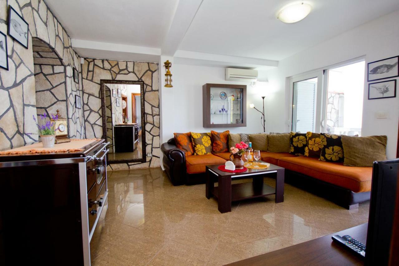 Apartments Dora Dobra Voda Exterior photo