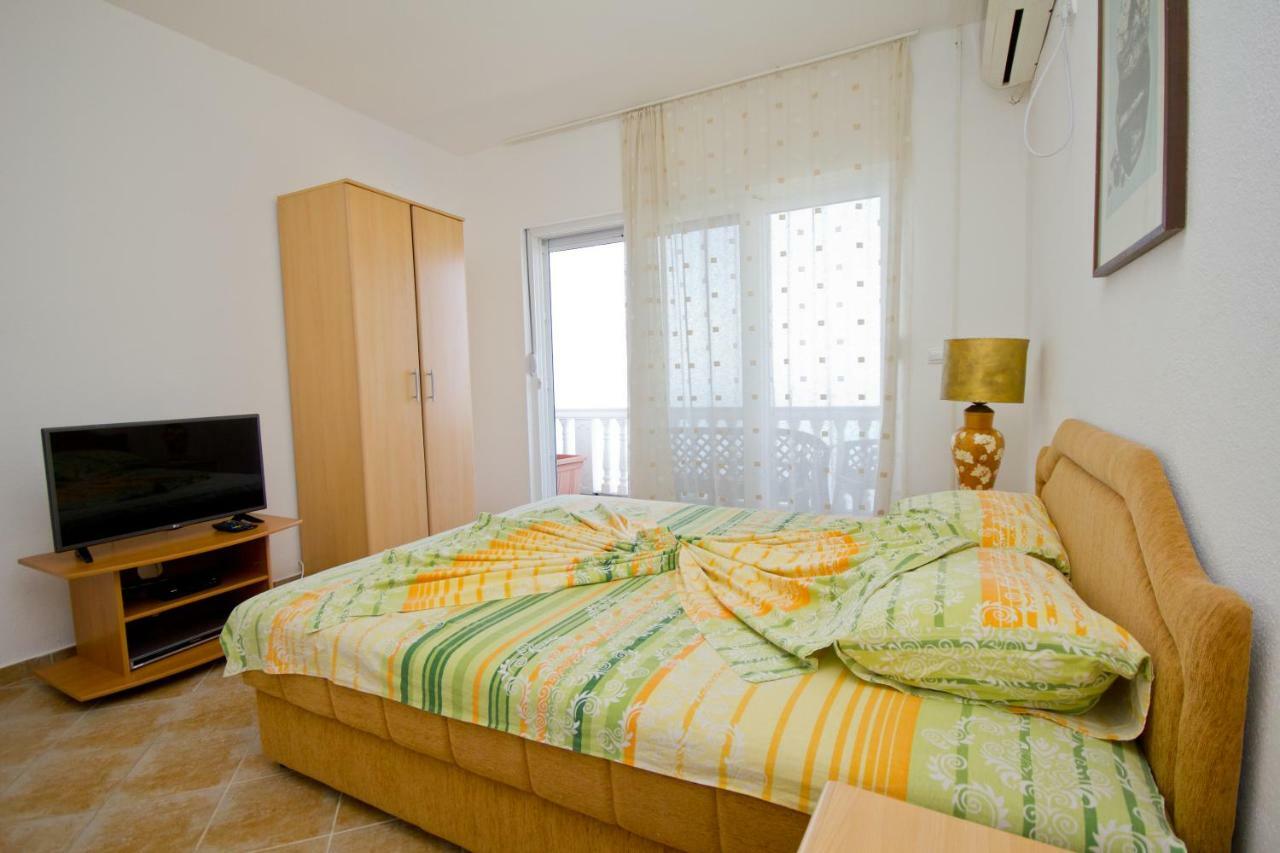 Apartments Dora Dobra Voda Exterior photo