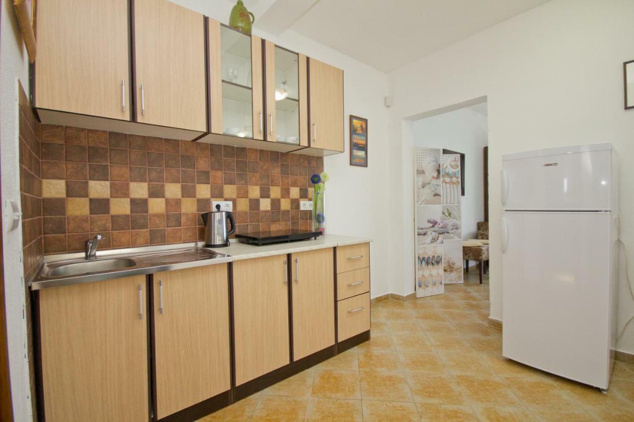 Apartments Dora Dobra Voda Exterior photo